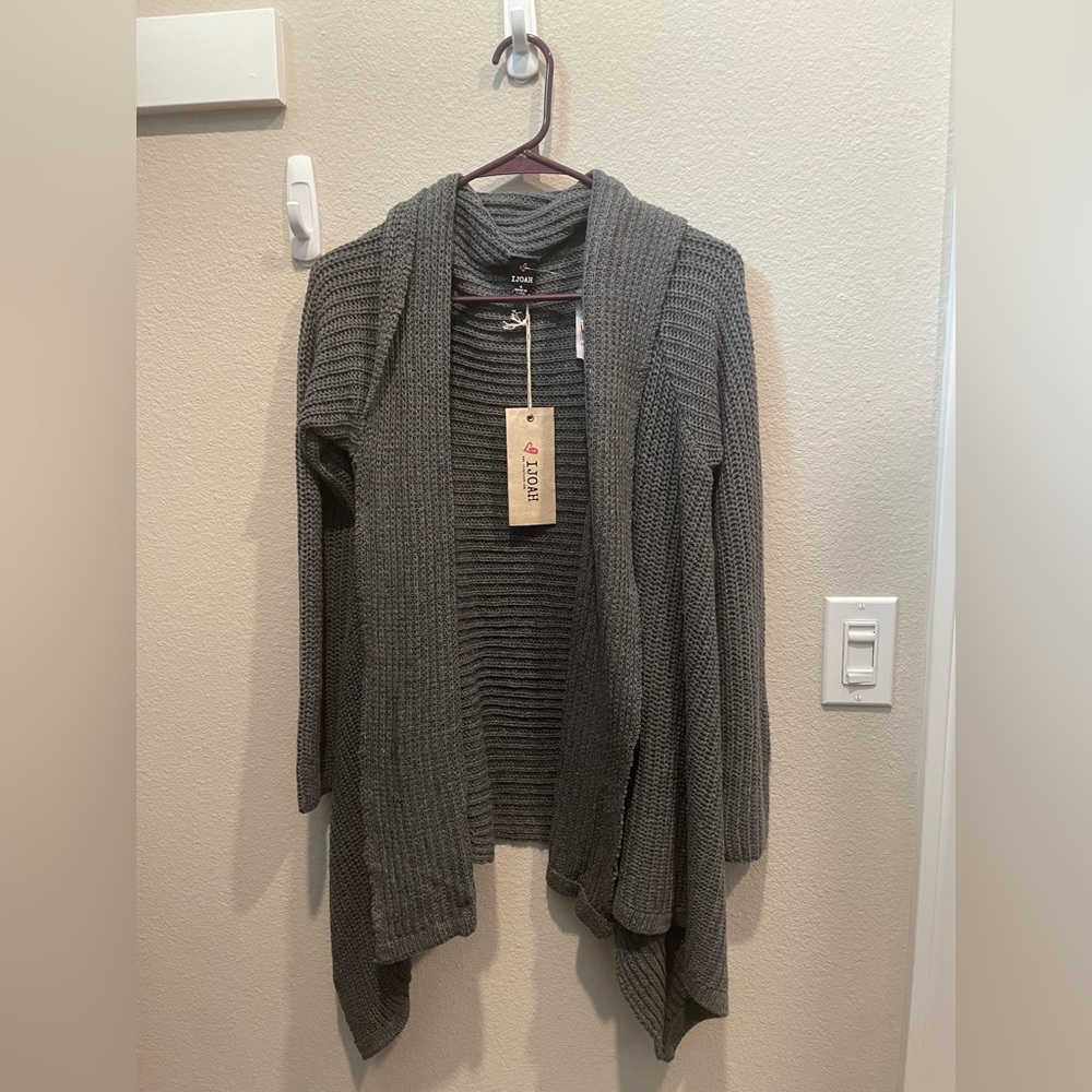 Grey cardigan